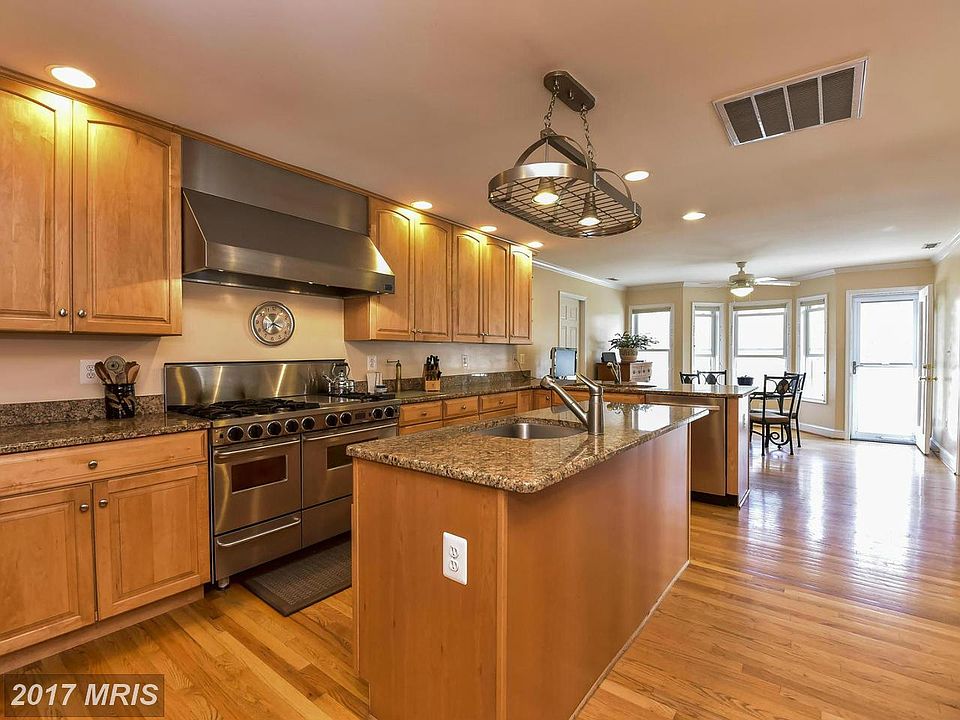 1st image of 9641 Woodbrook Ln