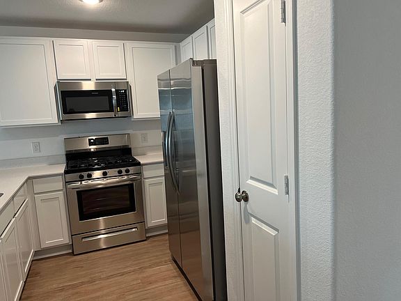 5th image of 27010 Jasmine Breeze Dr