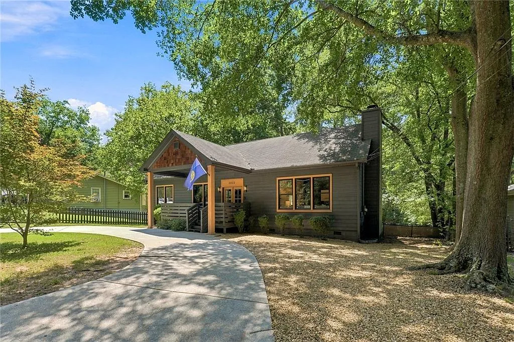 4 bed, 3.5 bath, 1960 sqft, $4,600 — Photo 4