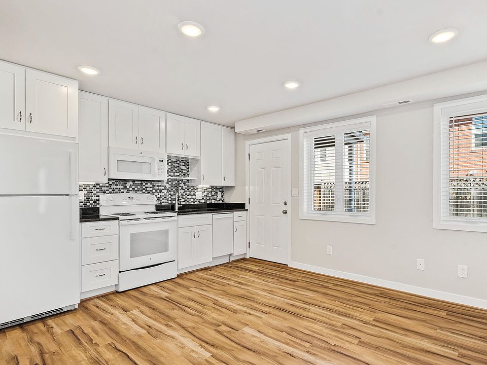 1st image of 535 16th St NE #3
