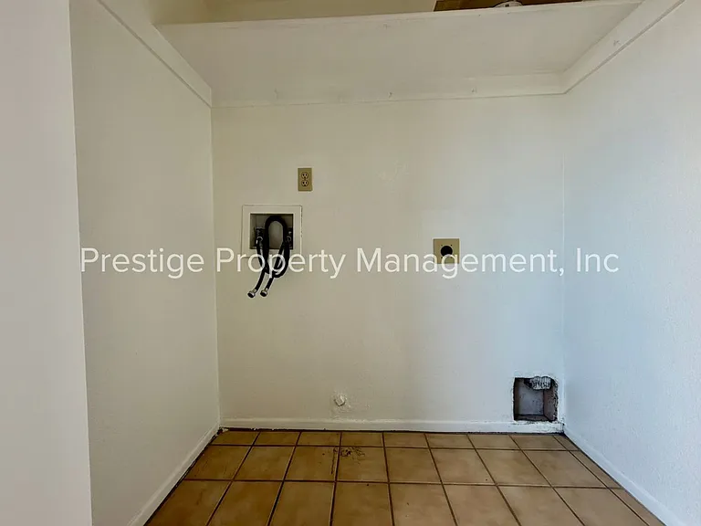 1438 N Alamo Ave #1-7 — Photo 13