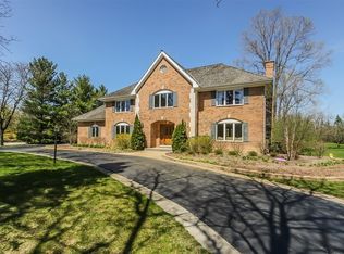 28500 W Heritage Oak Rd, Barrington, IL 60010