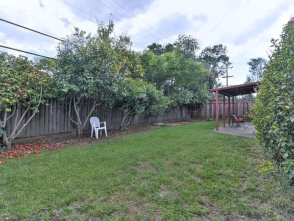 3rd image of 2432 Aram Ave