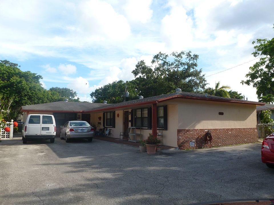 1st image of 1820 SW 29th St