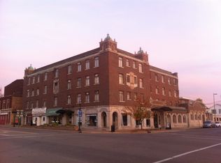 404 E Main St #230, Niles, MI 49120