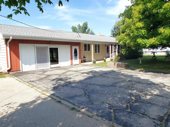 N8057 Us Highway 41, Stephenson, MI 49887