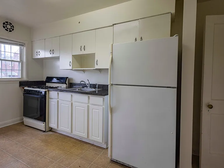 Apartment for rent in Loch Raven — Photo 3