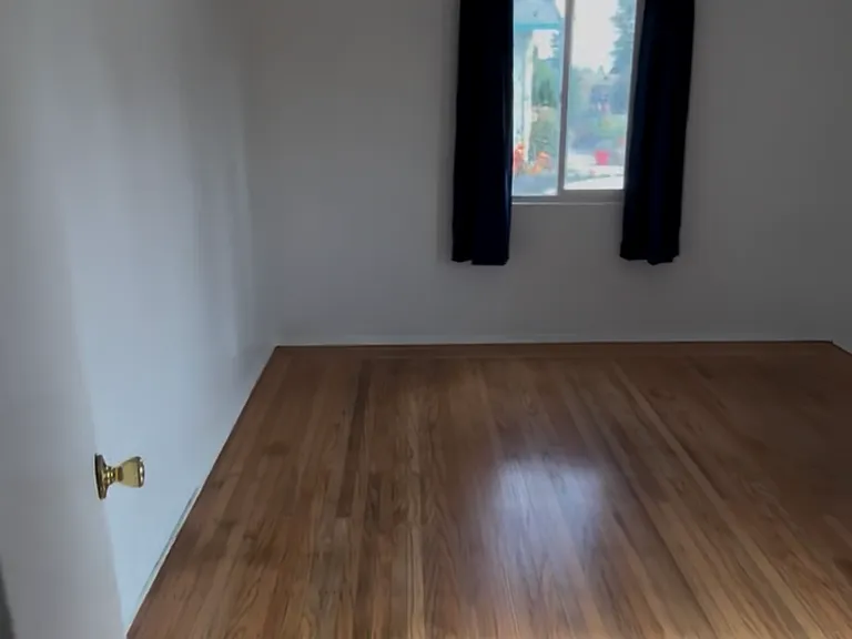 22438 Sonoma St — Photo 16
