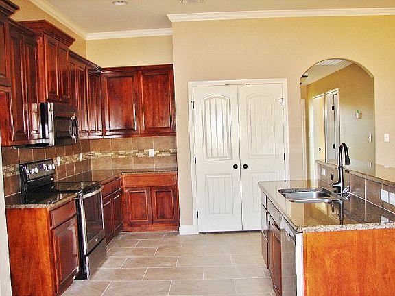 5th image of 5905 Tarin St