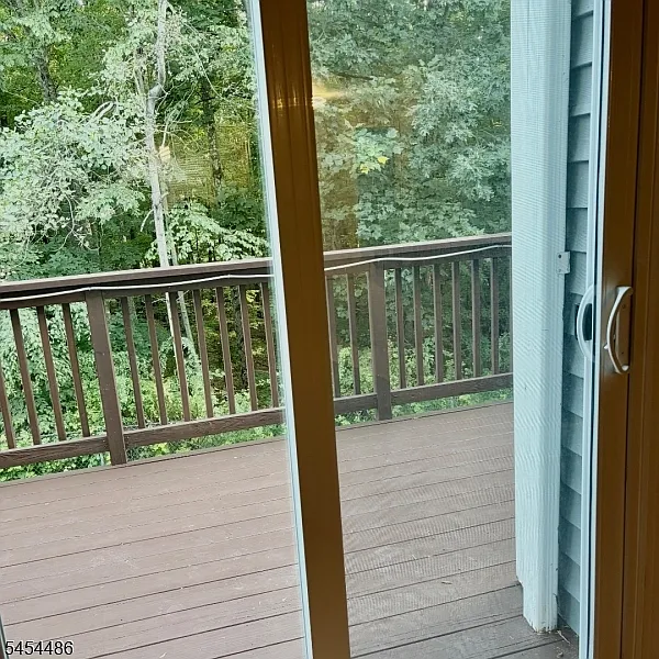 3 bed, 3.5 bath, $3,900 — Photo 4