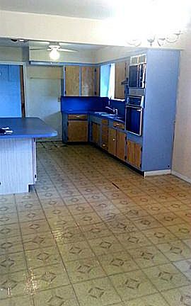 3rd image of 202 N Horne St