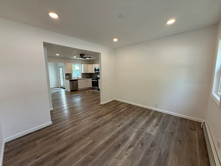 121 Hillview Ave #2 — Photo 6
