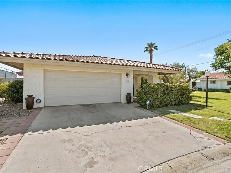 78481 Calle Felipe — Photo 1