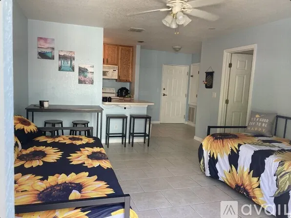 220 Columbia Dr, Cape Canaveral, FL
