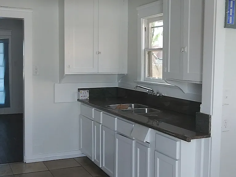 307 Magnolia Ave #3 — Photo 2