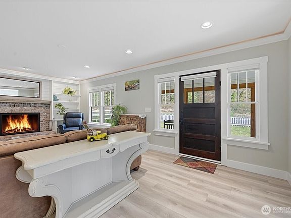 4th image of 20726 Woods Creek Road