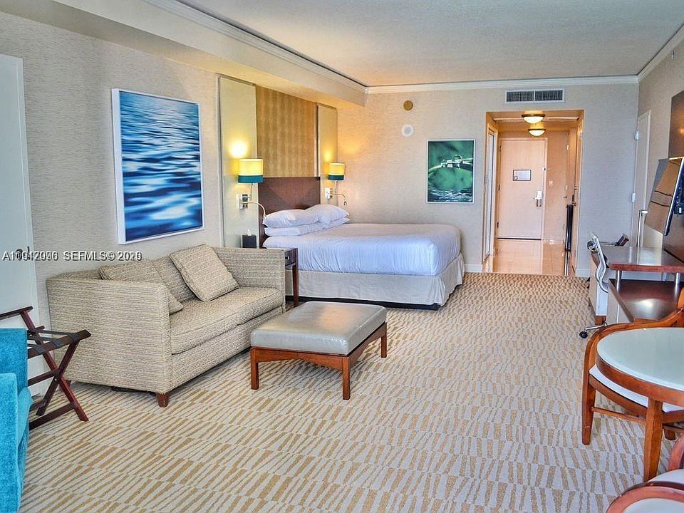 1st image of 18001 Collins Ave #1507