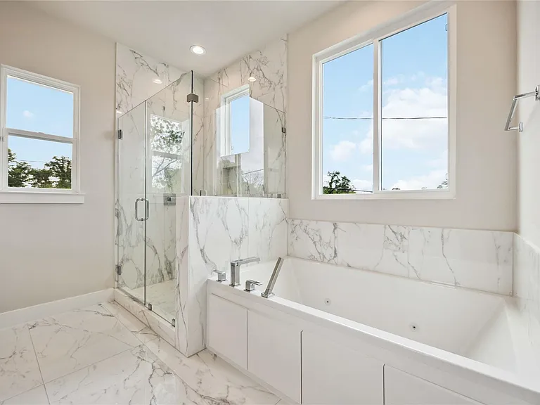5314 Suez St — Photo 22