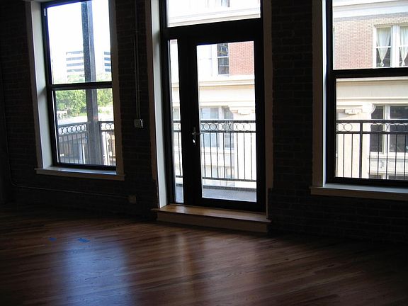 3rd image of 2029 Grand Blvd APT 512