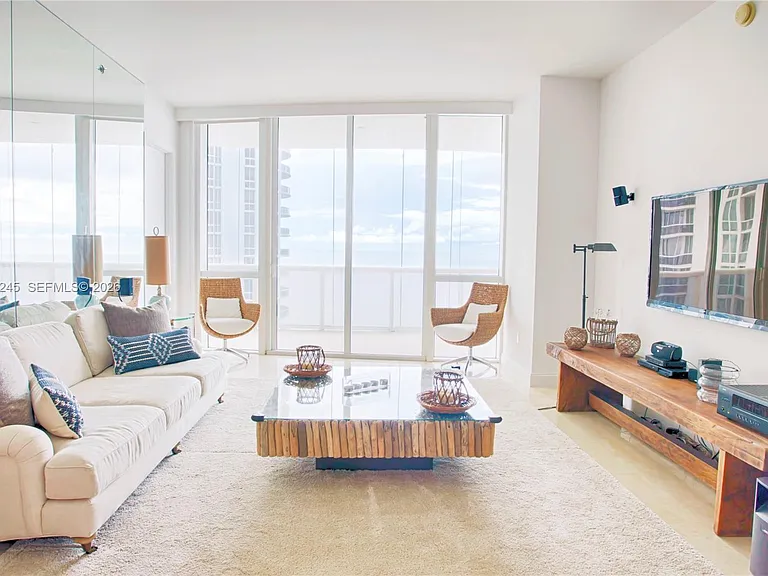 15811 Collins Ave #2303 — Photo 5