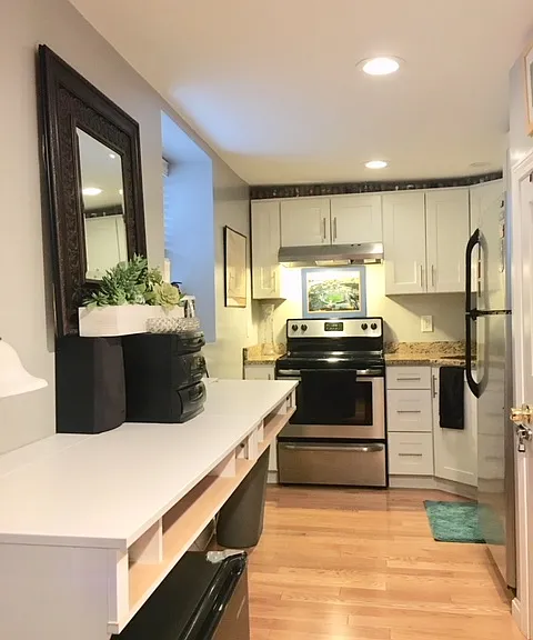 231 Harvard Ave #B — Photo 1