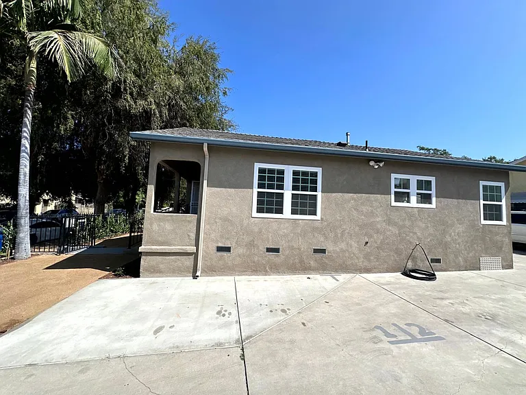 1456-1460 N. Ricardo St. — Photo 27