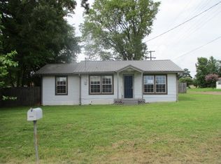 117 Church St, Maud, TX 75567