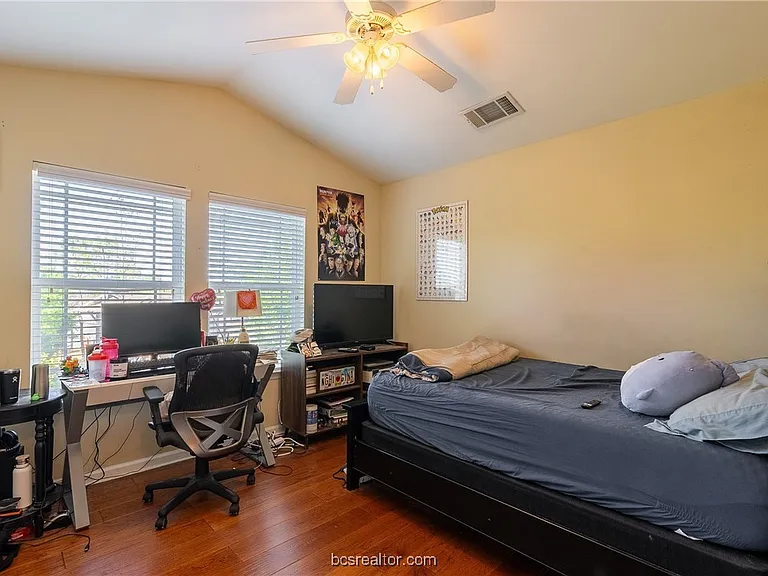1725 Harvey Mitchell Pkwy S #412 — Photo 10