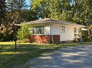 8435 Rochester Rd, Gasport, NY 14067
