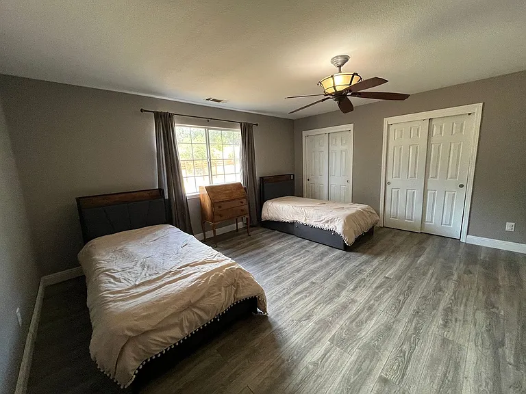 8957 Knobhill Cir — Photo 13