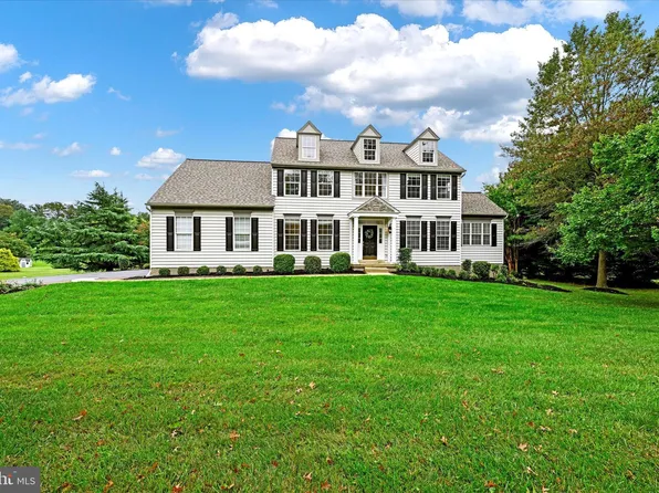 6151 Challedon Cir, Mount Airy, MD 21771