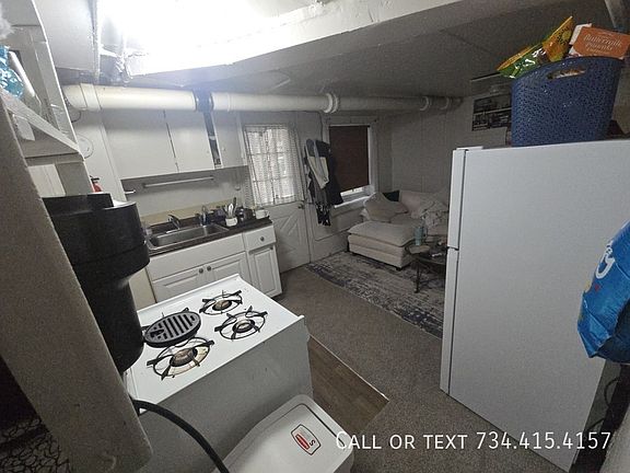 5th image of 906 Packard St #4