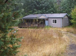 530 N Duckabush Dr W, Hoodsport, WA 98548