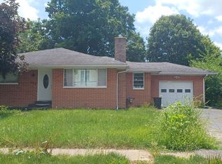 309 E Walnut St, Centerville, IN 47330