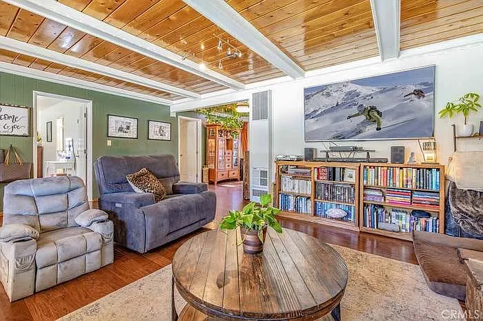 253 Whipple Dr — Photo 12