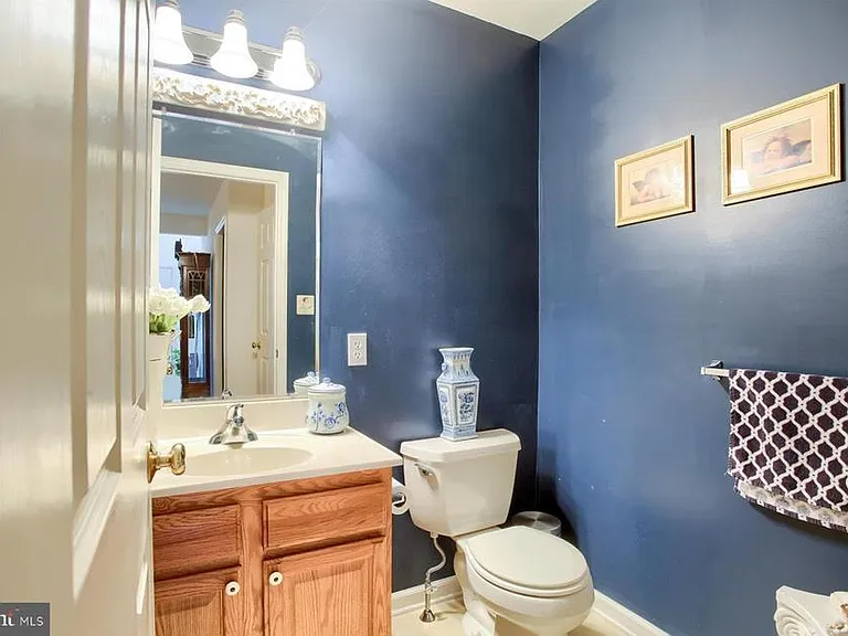 59 Keefer Way — Photo 12