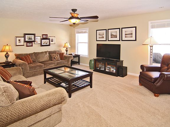 5th image of 12726 Arvada Ct
