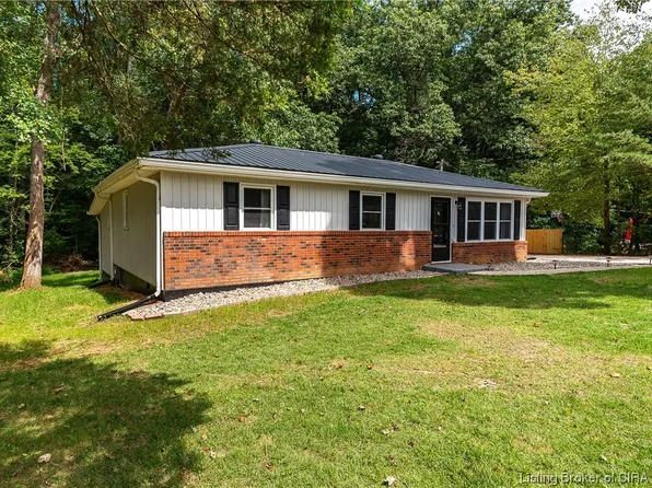 8985 Crawford Court NE, New Salisbury, IN 47161