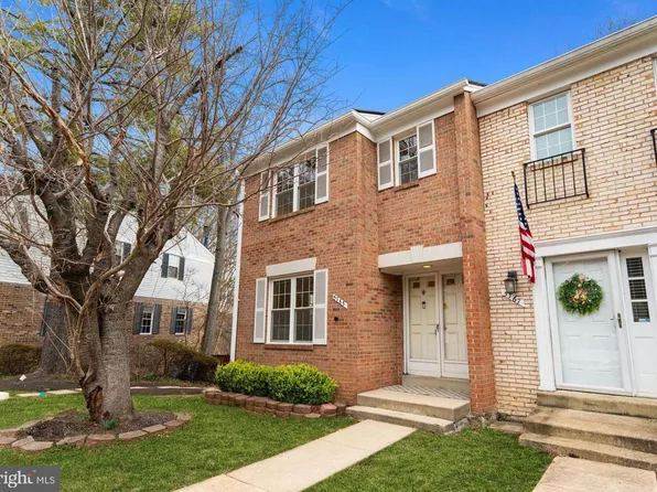 5765 Heritage Hill Dr, Alexandria, VA 22310