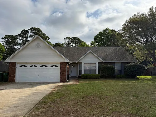 5 Neptune Dr Photo 1