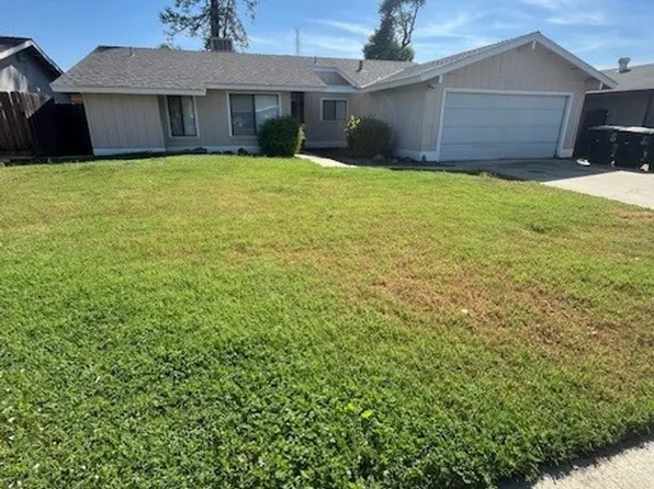 1036 S Noyes Ct, Visalia, CA 93277