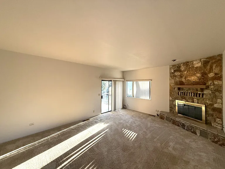 252 Estates Dr #A — Photo 2