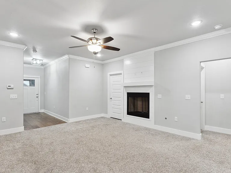 1902 E Endura Park Dr — Photo 4
