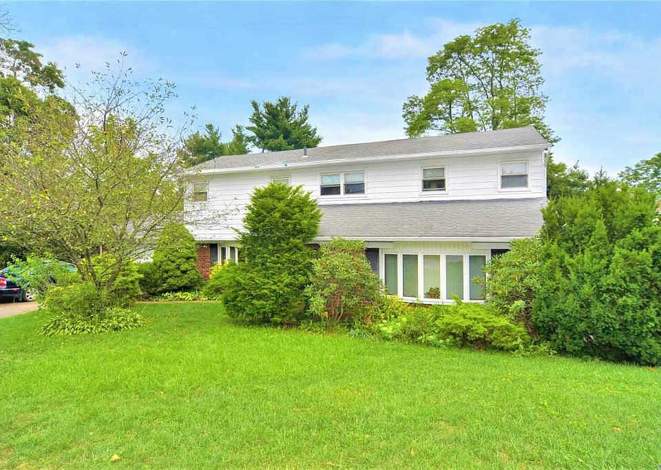 1st image of 24 Briarwood Dr #24