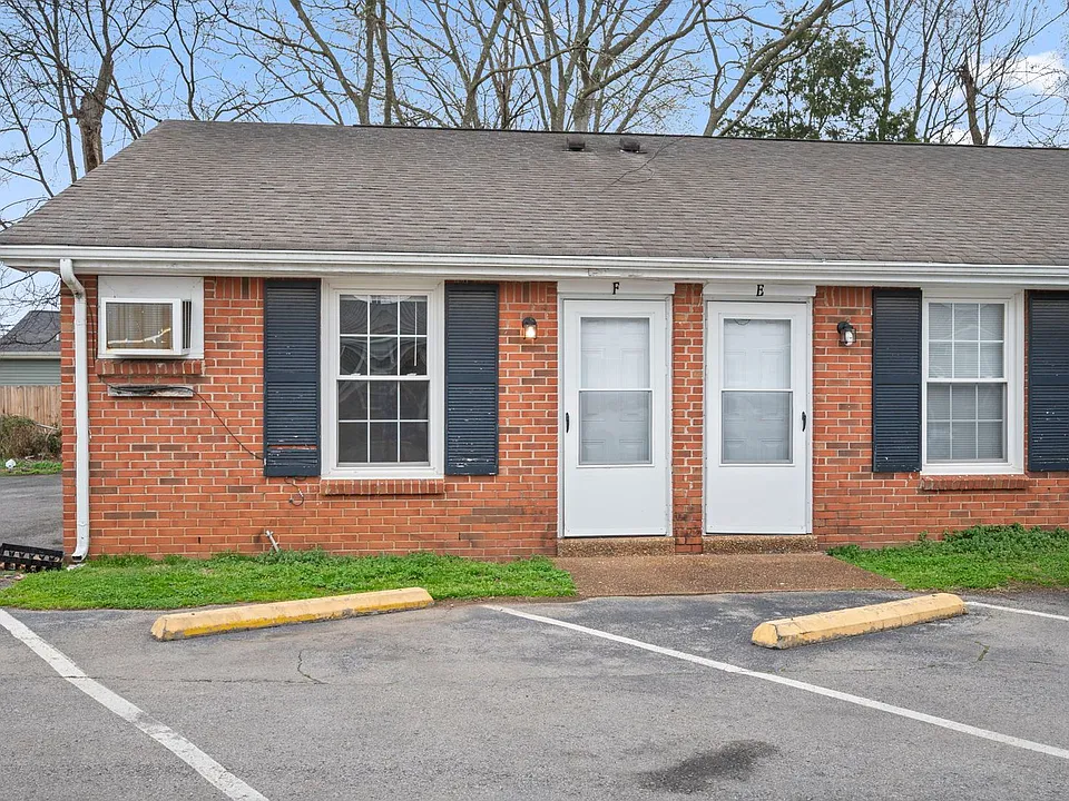 703 Power St