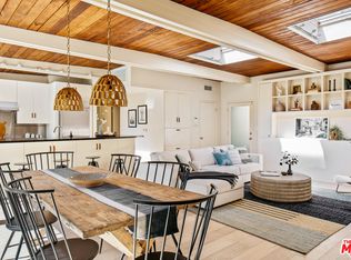 2539 Greenvalley Rd, Los Angeles, CA 90046