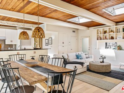 2539 Greenvalley Rd, Los Angeles, CA, 90046