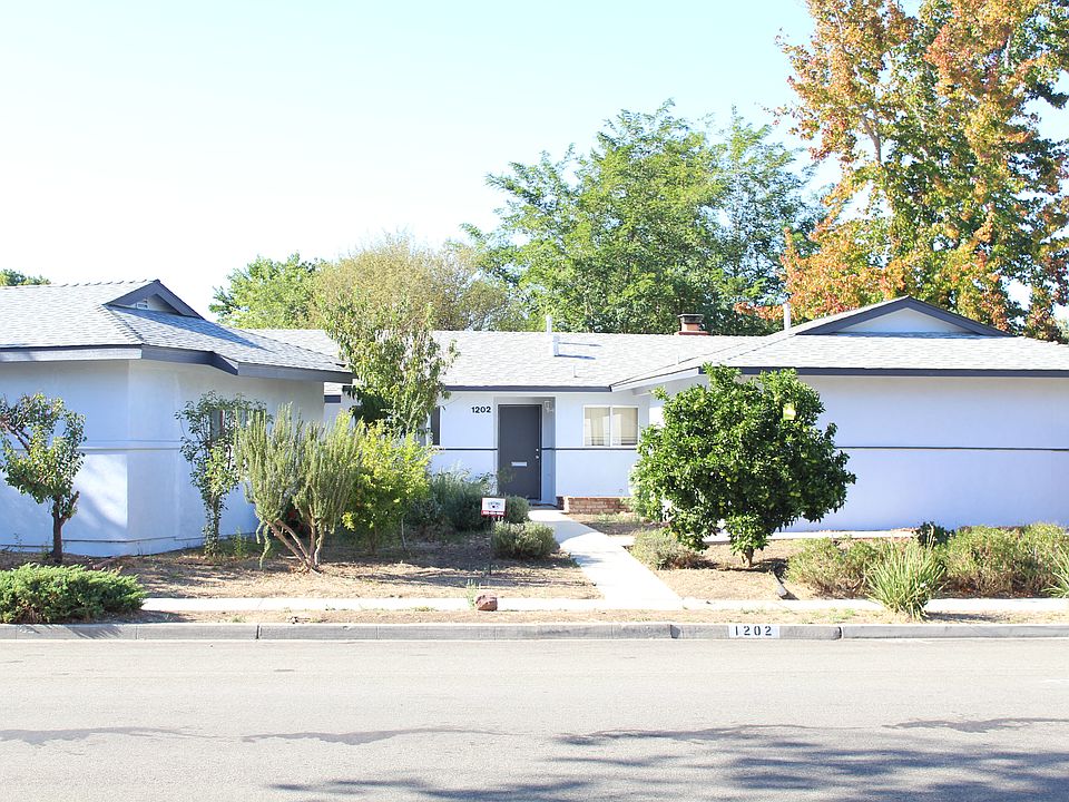 1st image of 1202 Coral St