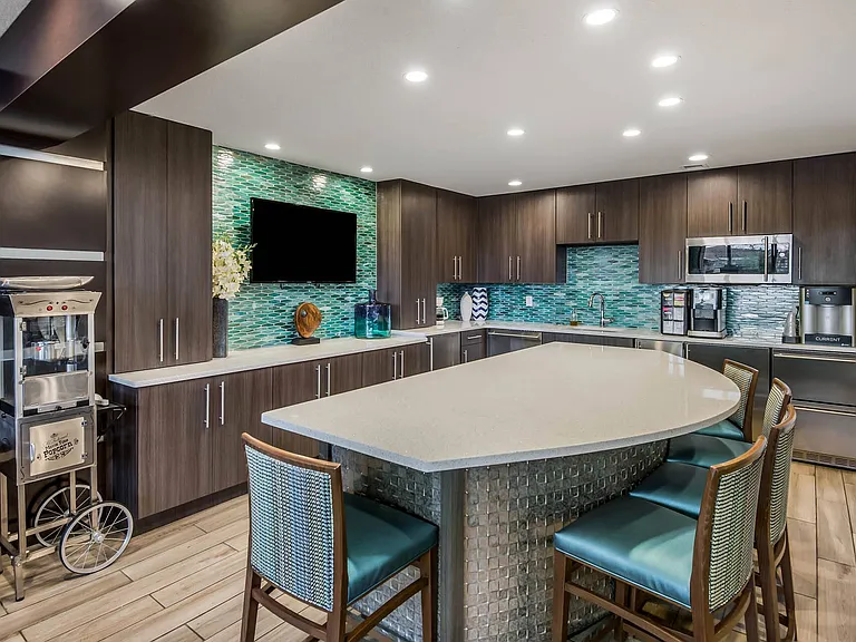 Sanford Landing Apartments — Photo 13