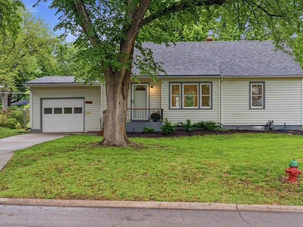 3226 SW Munson Ave, Topeka, KS 66604